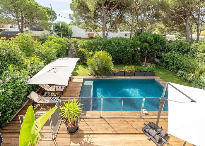 Villa Valescure Sun, Pines & Golf Retreat *