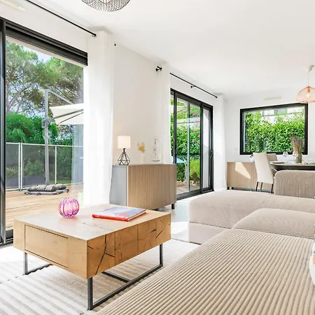 빌라 Valescure Sun, Pines & Golf Retreat *