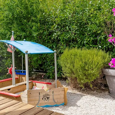Valescure Sun, Pines & Golf Retreat וילה Saint-Raphaël